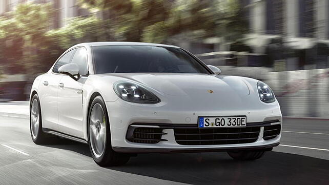 Second generation Porsche Panamera hybrid to bow in at Paris