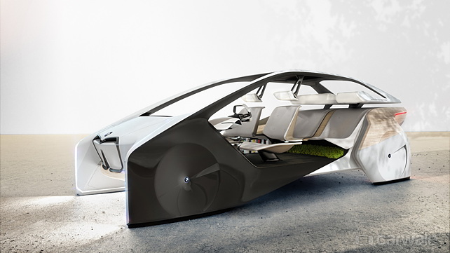 CES 2017: BMW reveals i Inside Future Sculpture and autonomous 5 Series